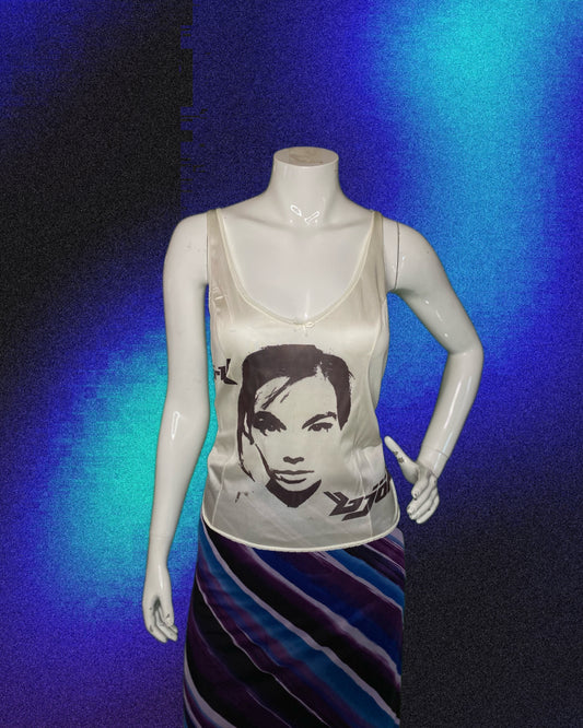 Bjork top